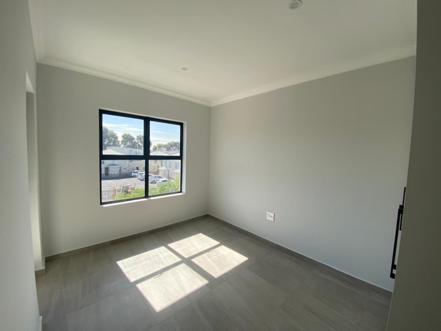 2 Bedroom Property for Sale in Table View Western Cape